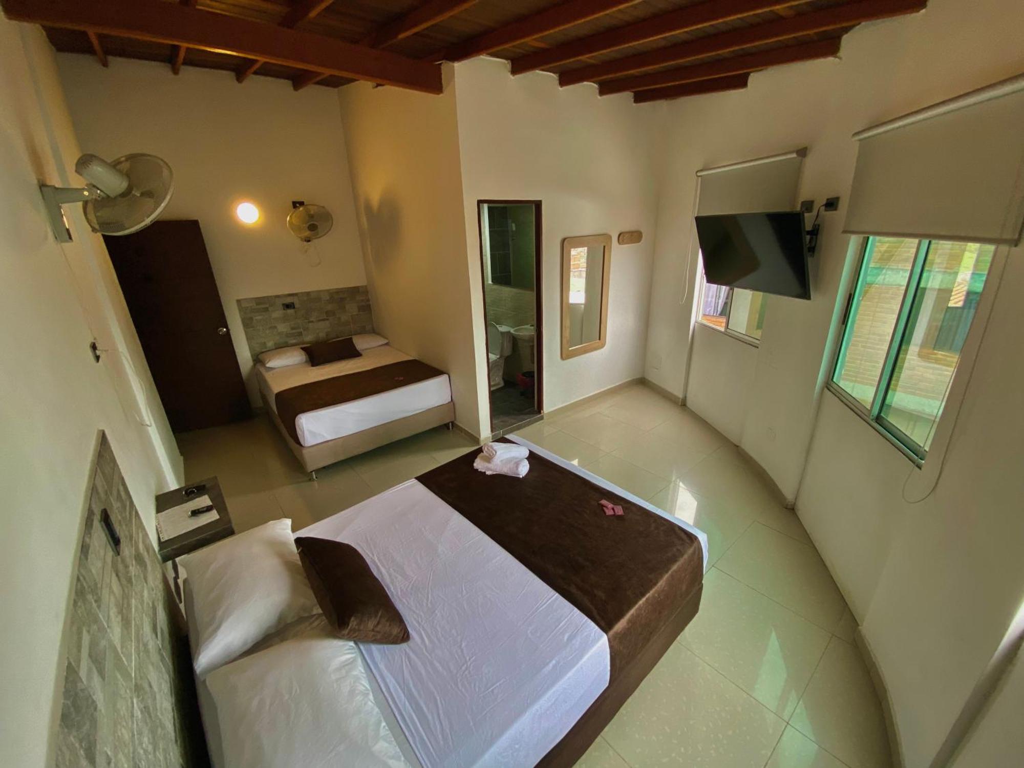 Hotel Buenos Aires Central Medellín Buitenkant foto