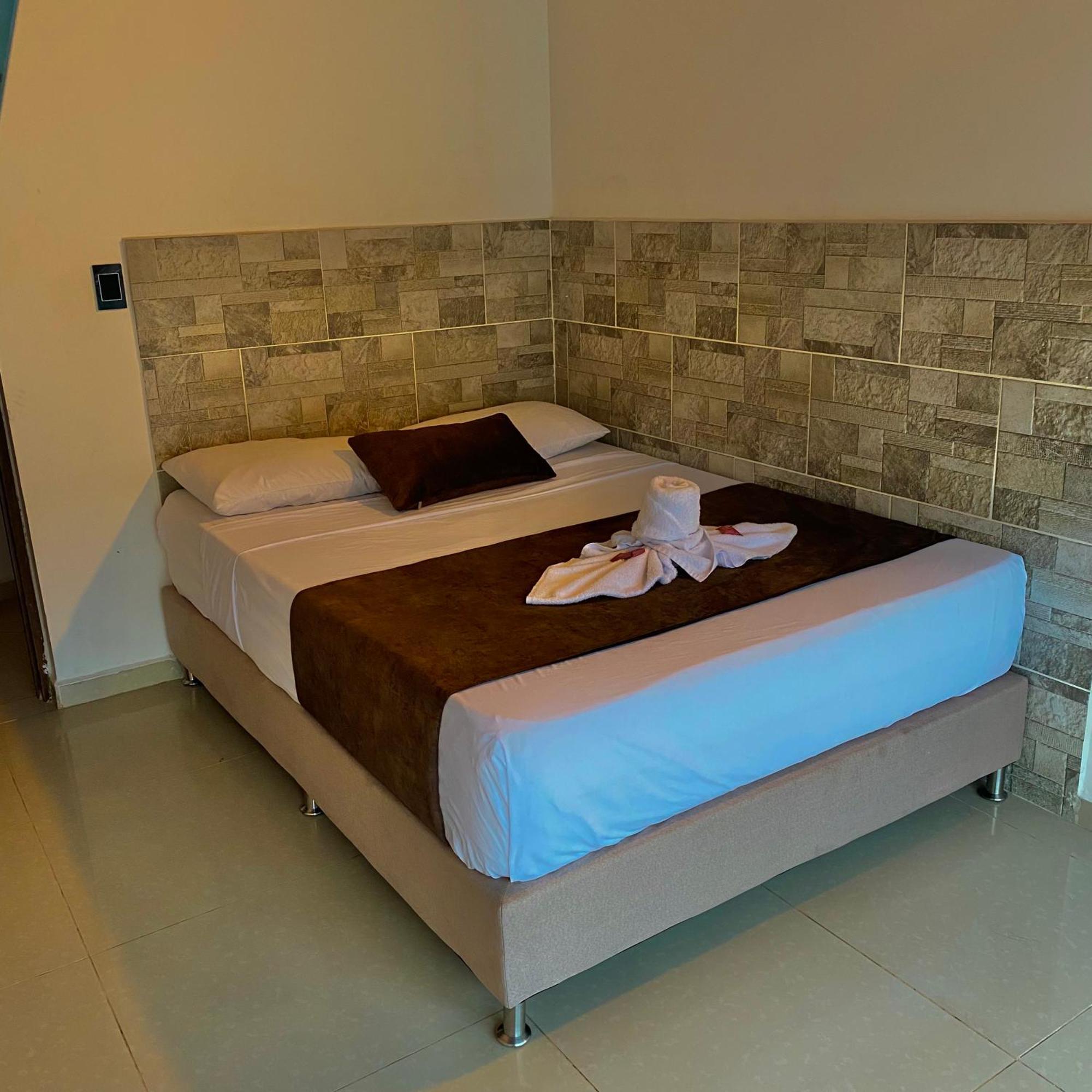 Hotel Buenos Aires Central Medellín Buitenkant foto
